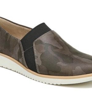 Naturalizer in Grey Camo